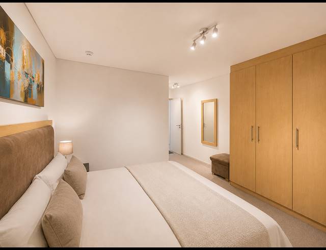 2 BEDROOM APARTMENT FOR SALE IN CAPE TOWN CITY CENTRE